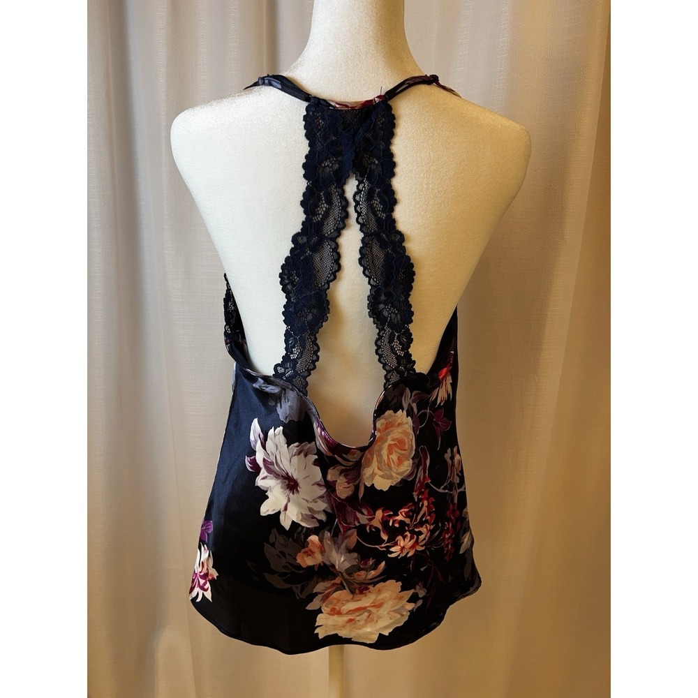 Lilac and London Women's‎ Two Piece Blue Floral Satin Pajamas size Large - Picture 10 of 10